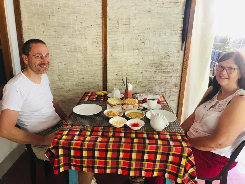 טנגלה Nethmi Homestay & Restaurant מראה חיצוני תמונה