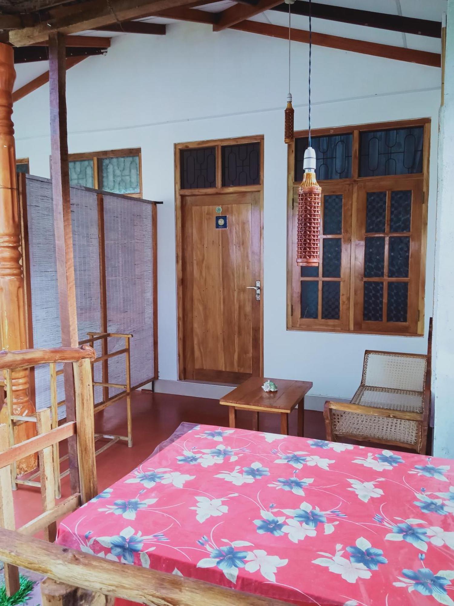טנגלה Nethmi Homestay & Restaurant חדר תמונה