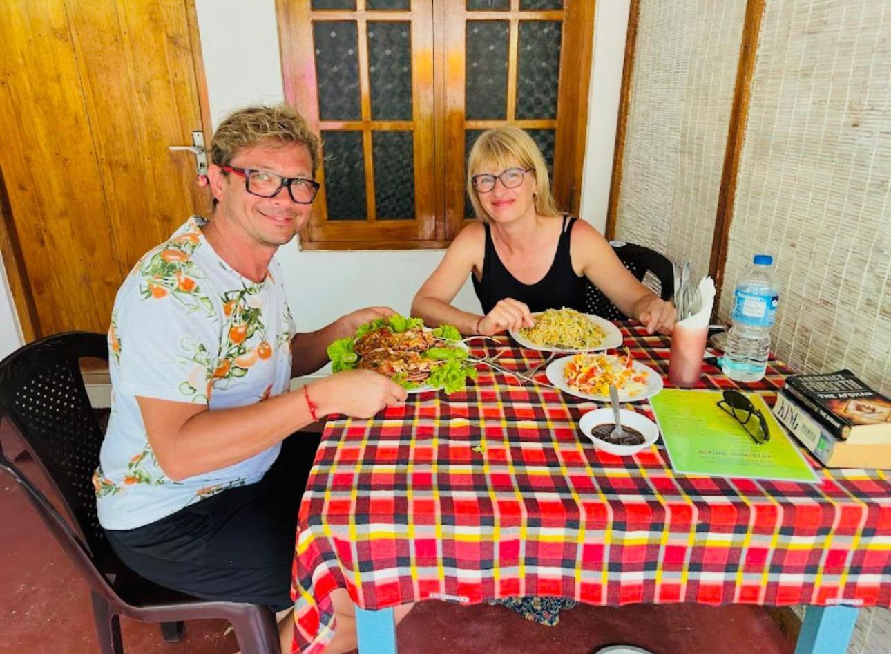 טנגלה Nethmi Homestay & Restaurant מראה חיצוני תמונה