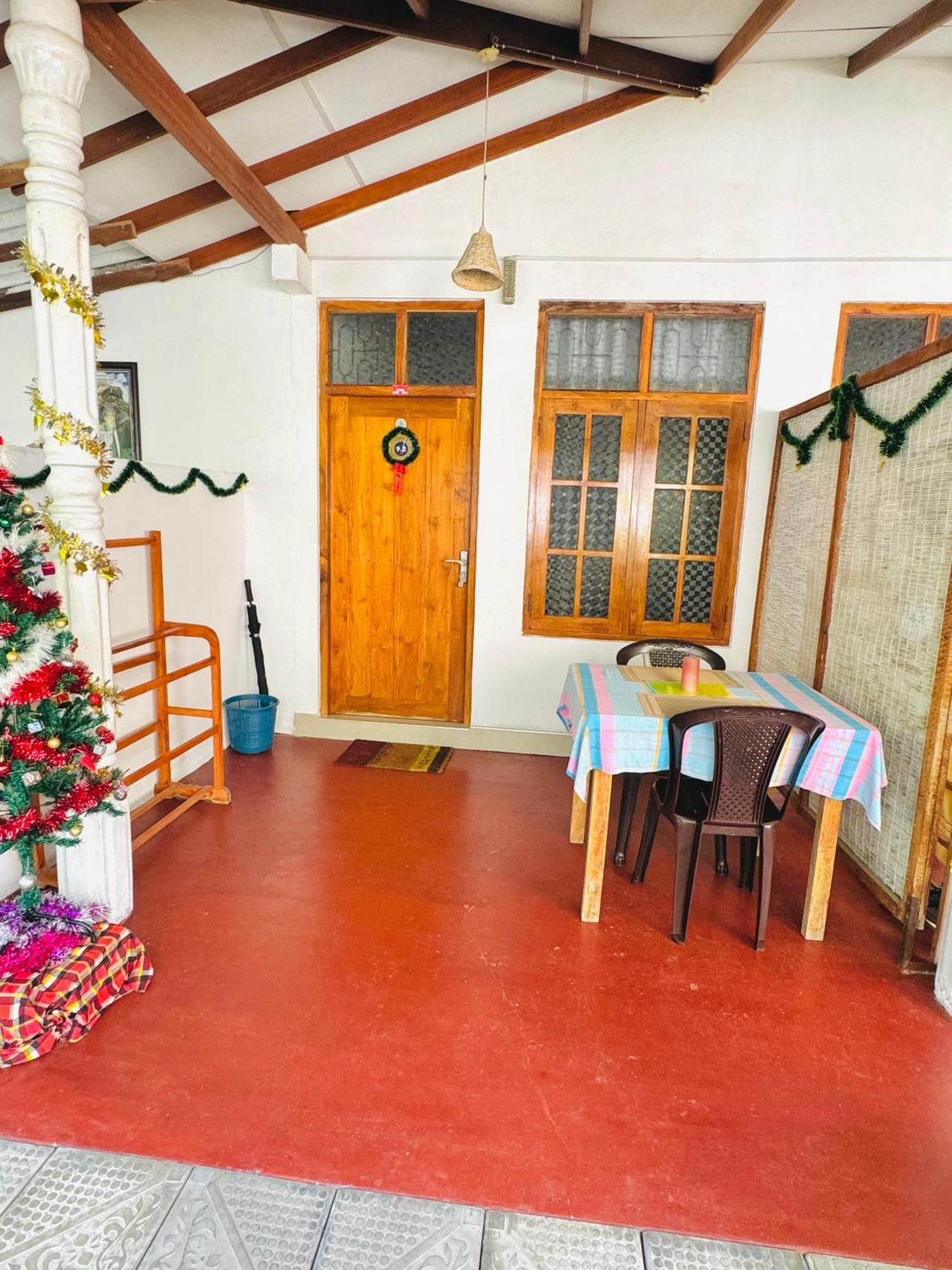 טנגלה Nethmi Homestay & Restaurant חדר תמונה