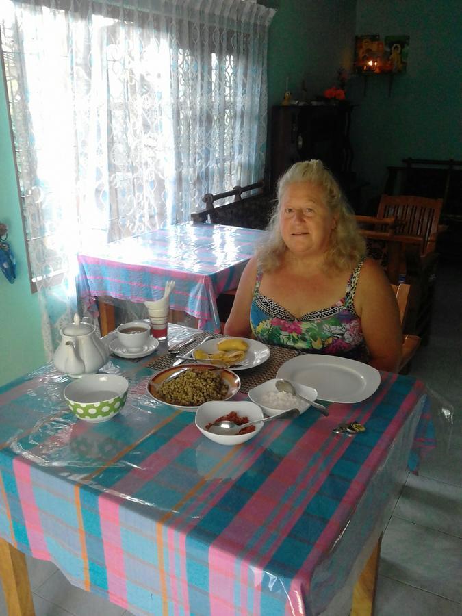 טנגלה Nethmi Homestay & Restaurant מראה חיצוני תמונה